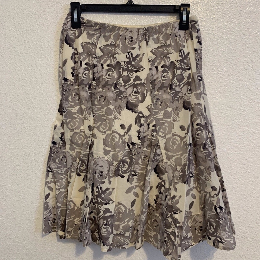 White House Black Market Cream & Gray Floral Flared Skirt Women's Size XS